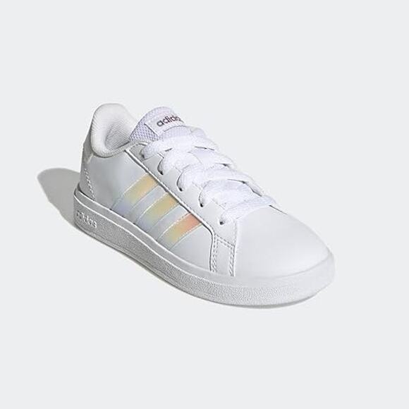 NWT adidas Unisex Kids Grand Court 2.0 Tennis Shoe white/iridescent 4.5 Big Kid